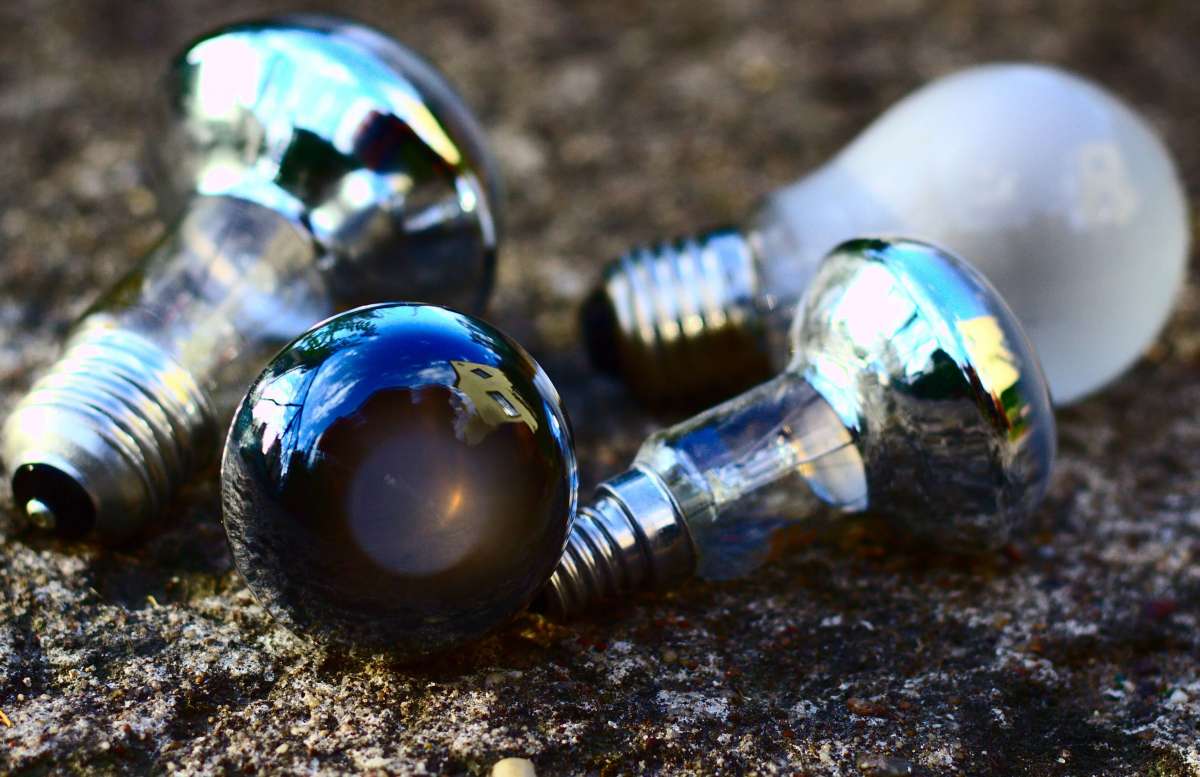 Halogenlampen in der Vorstellung Watterie.de Watterie